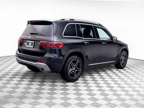 Night Black 2026 Mercedes-Benz GLB 250 Base
