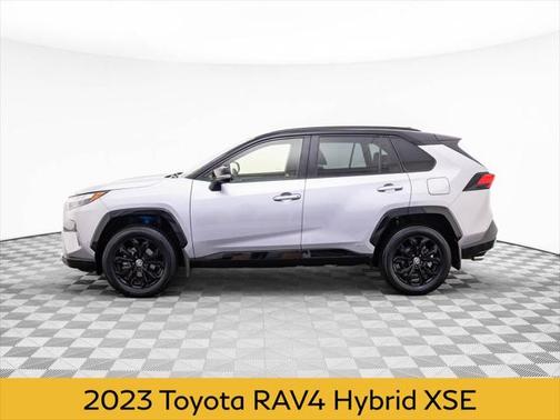 2023 Toyota RAV4 Hybrid SE
