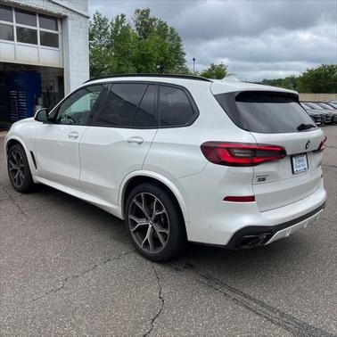 2021 BMW X5 M50i