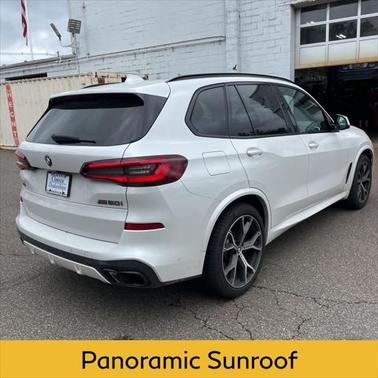 2021 BMW X5 M50i
