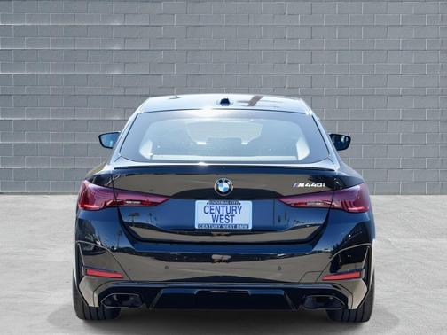 2026 BMW M440 i