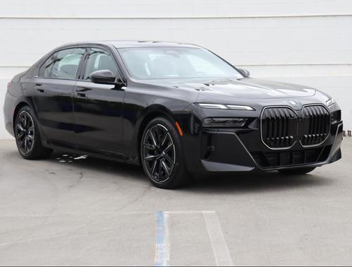 2026 BMW 740 i