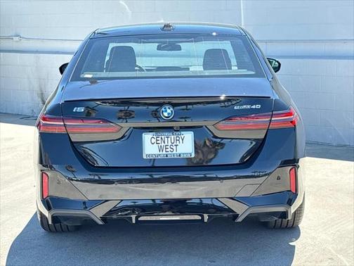 2026 BMW i5 eDrive40