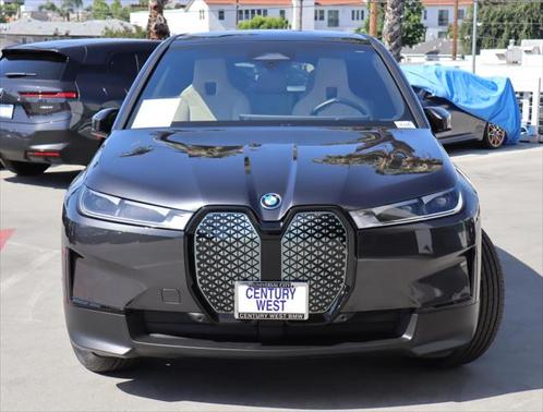 2025 BMW iX xDrive50