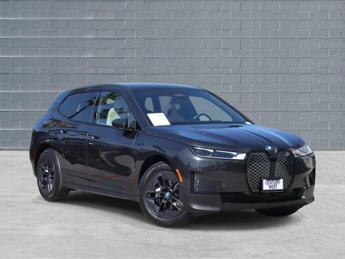 2025 BMW iX xDrive50