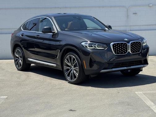 2025 BMW X4 xDrive30i