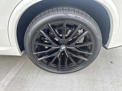 Alpine White 2026 BMW X5 xDrive40i