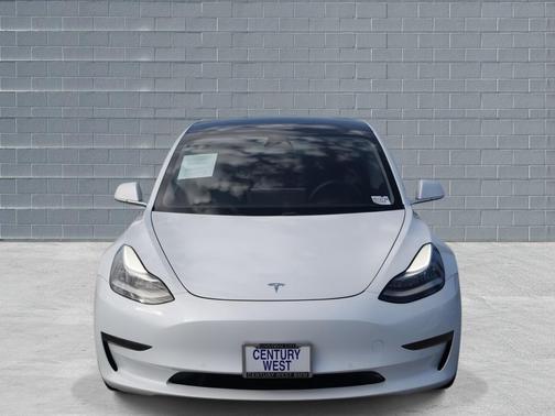 2020 Tesla Model 3 Standard Range