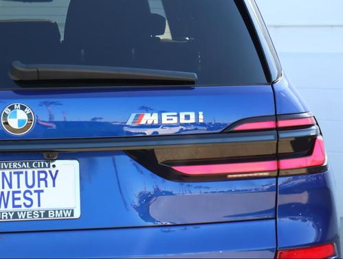 2025 BMW X7 M60i