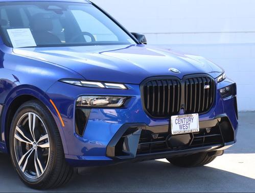 2025 BMW X7 M60i