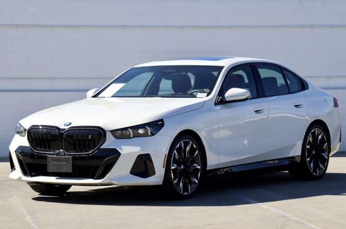 2025 BMW i5 xDrive40