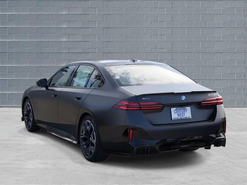 2026 BMW 550e xDrive