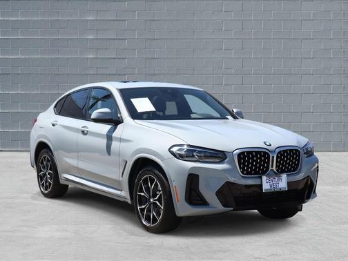 2025 BMW X4 xDrive30i