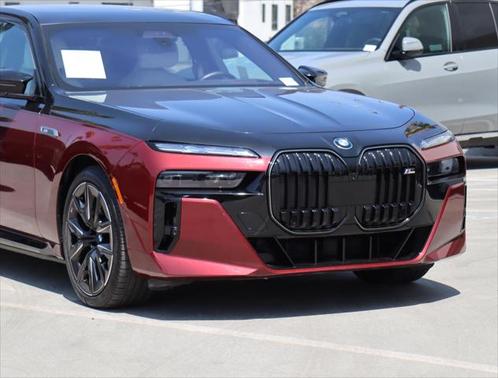 2024 BMW i7 M70