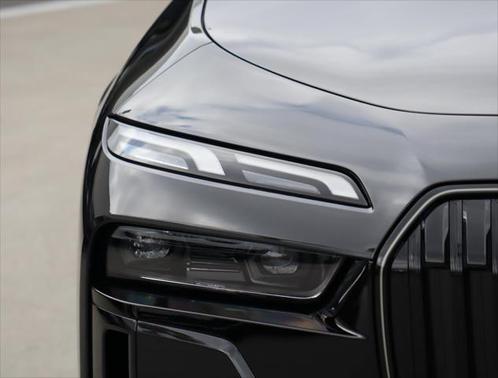 2025 BMW 760 i xDrive