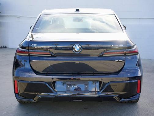 2025 BMW i7 xDrive60