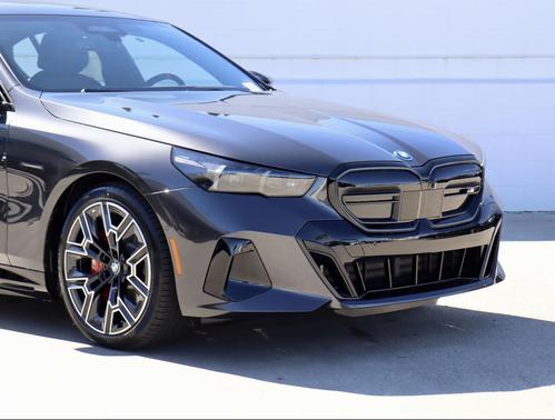 2025 BMW i5 M60