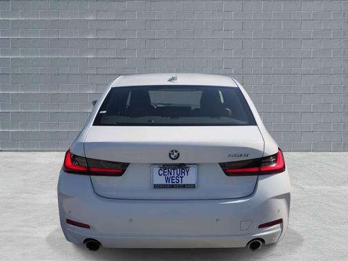 2023 BMW 330 330i Sedan