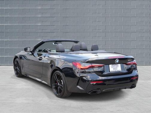 Black Sapphire Metallic 2024 BMW M440 i