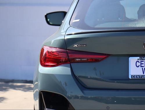 2025 BMW M440 i xDrive