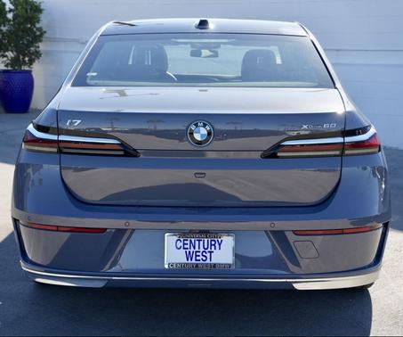 2025 BMW i7 xDrive60