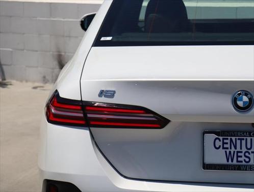 2024 BMW i5 eDrive40