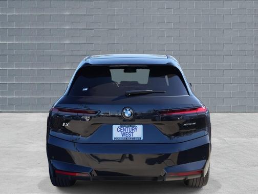 2026 BMW iX xDrive45
