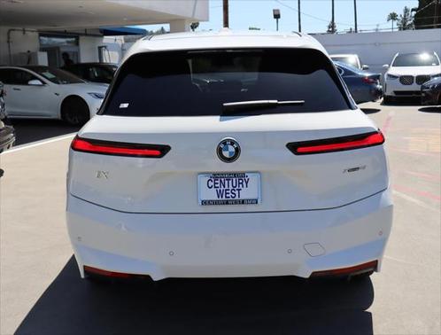 2026 BMW iX xDrive45