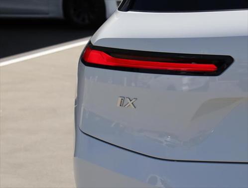 2026 BMW iX xDrive45