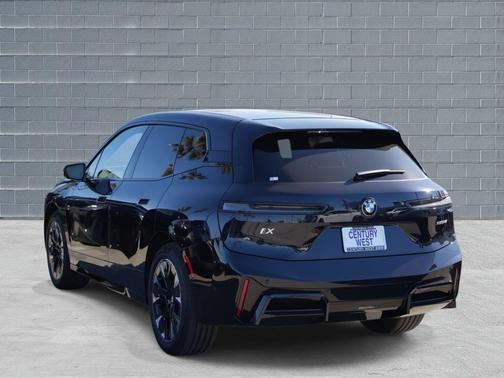 2026 BMW iX xDrive45