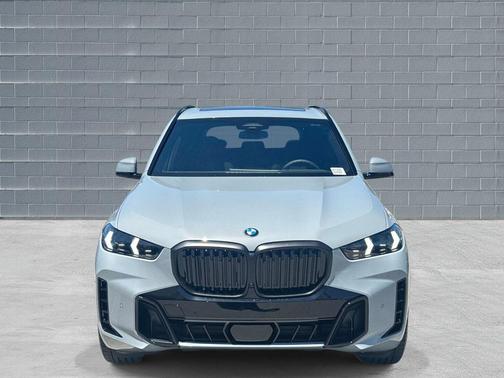 Brooklyn Grey Metallic 2026 BMW X5 xDrive40i
