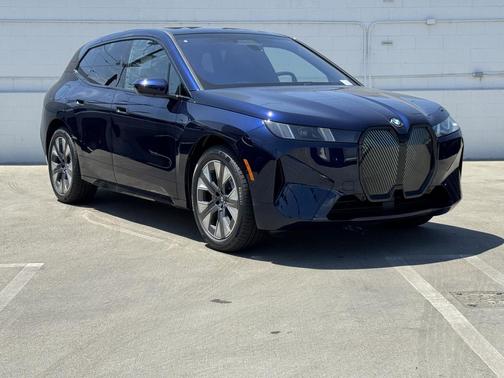 2026 BMW iX xDrive45