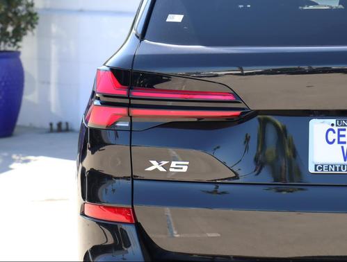 2026 BMW X5 sDrive40i