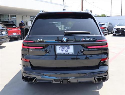 2026 BMW X7 M60i