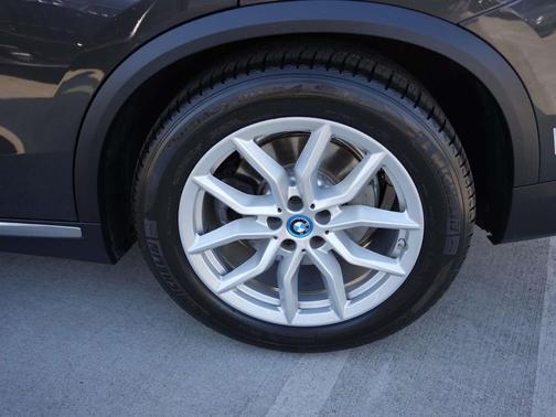 2022 BMW X5 PHEV xDrive45e