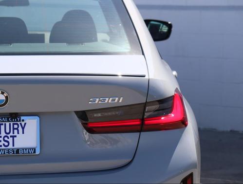 2025 BMW 330 i