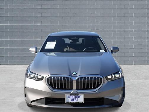 2025 BMW 530 530i Sedan