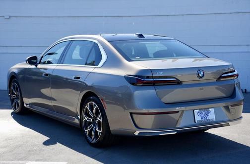 2025 BMW i7 xDrive60