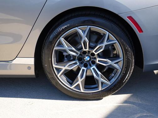 2025 BMW i7 xDrive60