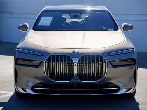 2025 BMW i7 xDrive60