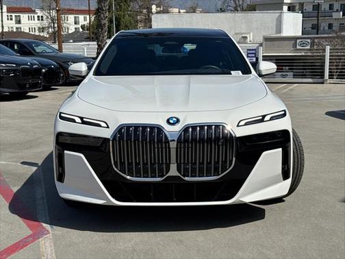 2024 BMW i7 eDrive50