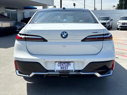 2024 BMW i7 eDrive50