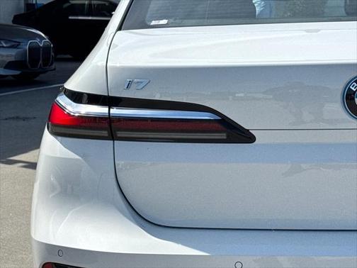 2024 BMW i7 eDrive50