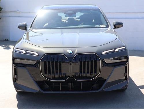 2026 BMW 740 i