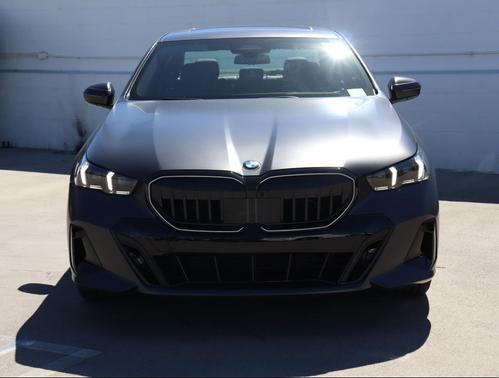 2026 BMW 530 i