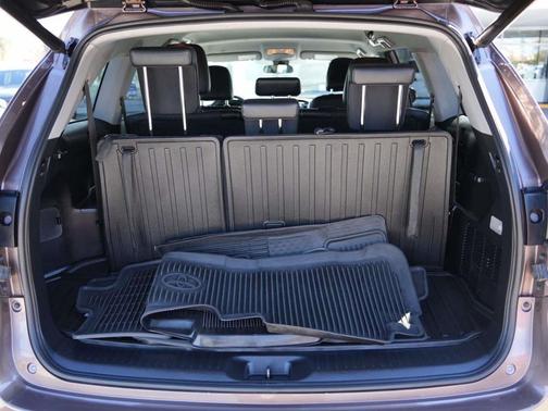 2019 Toyota Highlander LE Plus