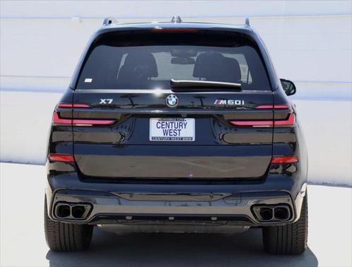 2024 BMW X7 M60i
