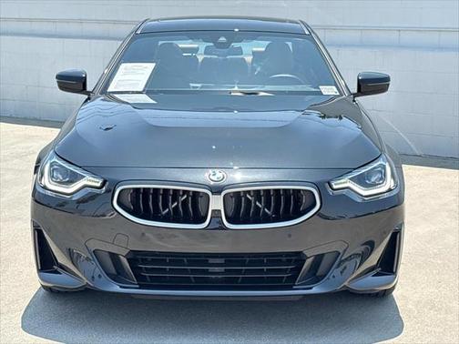 2025 BMW 230 i