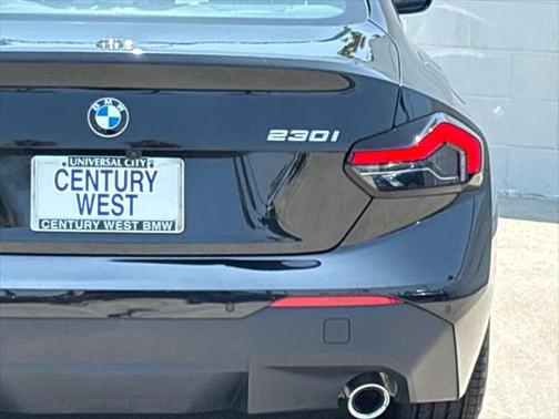 2025 BMW 230 i