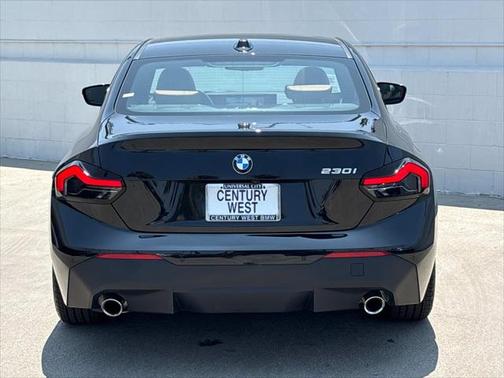2025 BMW 230 i